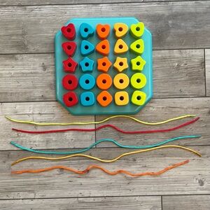 Battat Toddler Peg Board – Stacking Peg Board Set